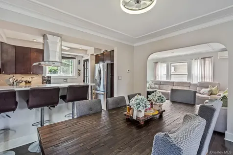 22 Prospect Street Williston Park NY 11596