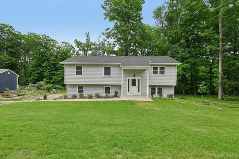 2853 Hedwig Drive Yorktown Heights NY 10598