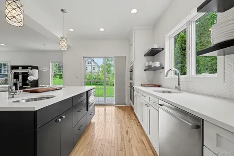 152 Lee Road Scarsdale NY 10583