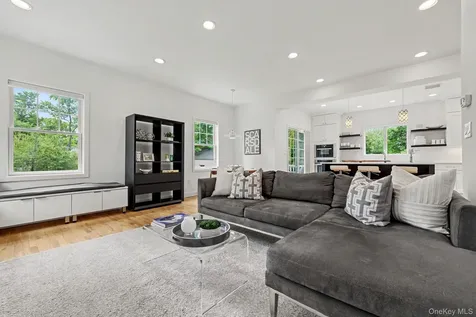 152 Lee Road Scarsdale NY 10583