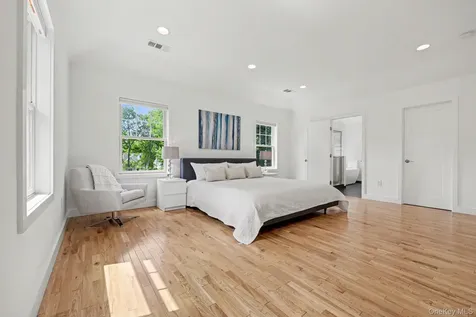 152 Lee Road Scarsdale NY 10583