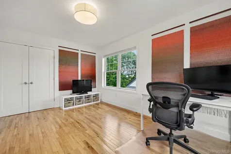 152 Lee Road Scarsdale NY 10583