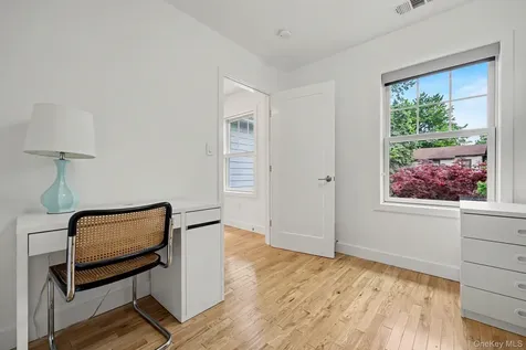 152 Lee Road Scarsdale NY 10583