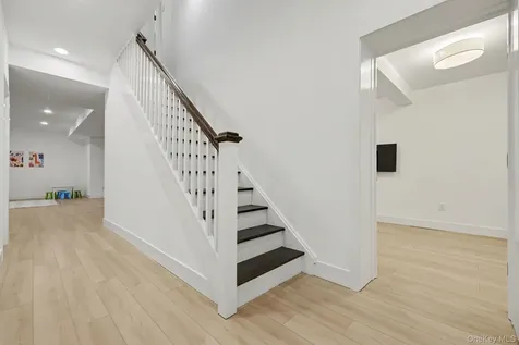 152 Lee Road Scarsdale NY 10583