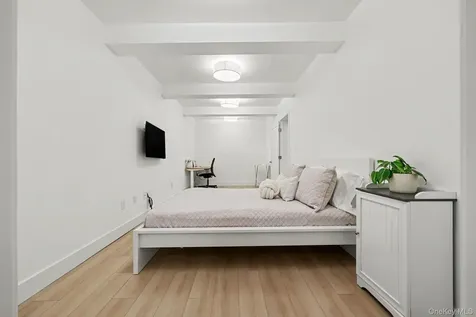 152 Lee Road Scarsdale NY 10583