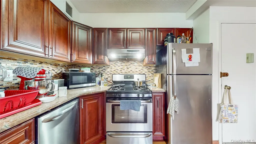 76-01 113th Street Forest Hills NY 11375
