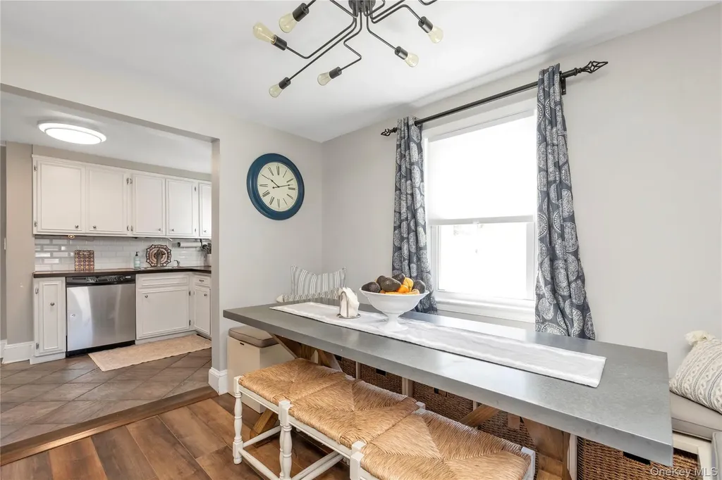 324 Beebe Road Mineola NY 11501