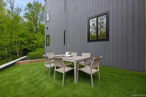 41 Mead Road Armonk NY 10504