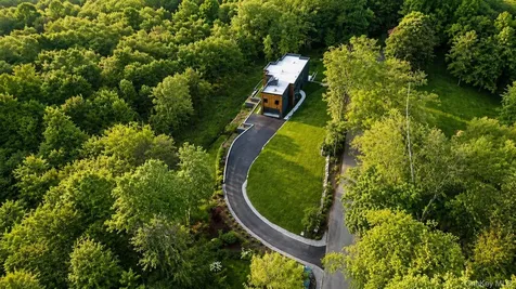 41 Mead Road Armonk NY 10504