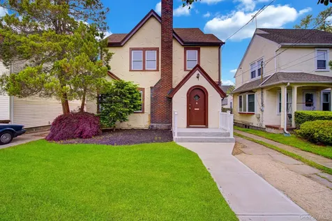 234 Sycamore Street West Hempstead NY 11552