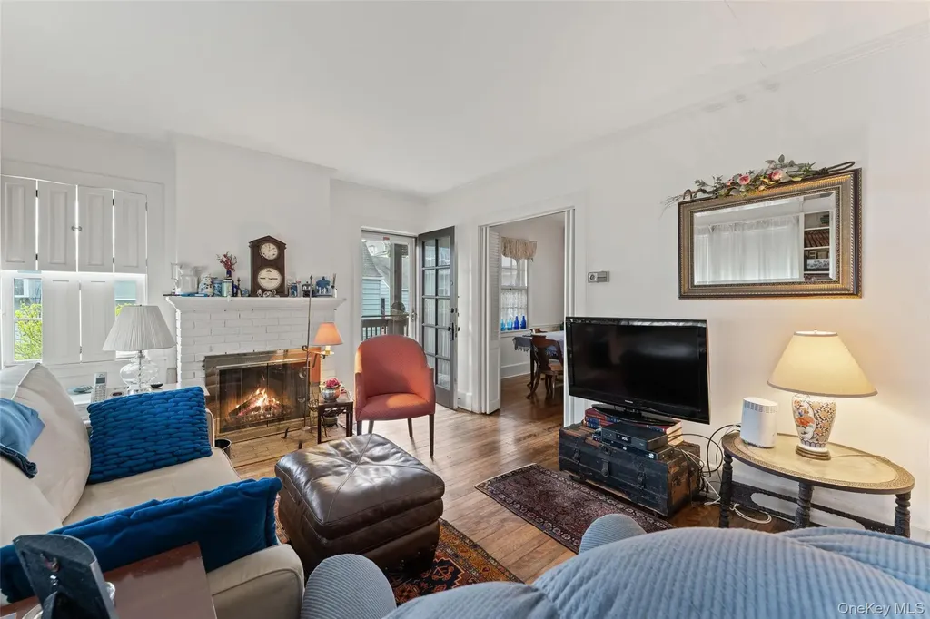 31 Lynton Place White Plains NY 10606