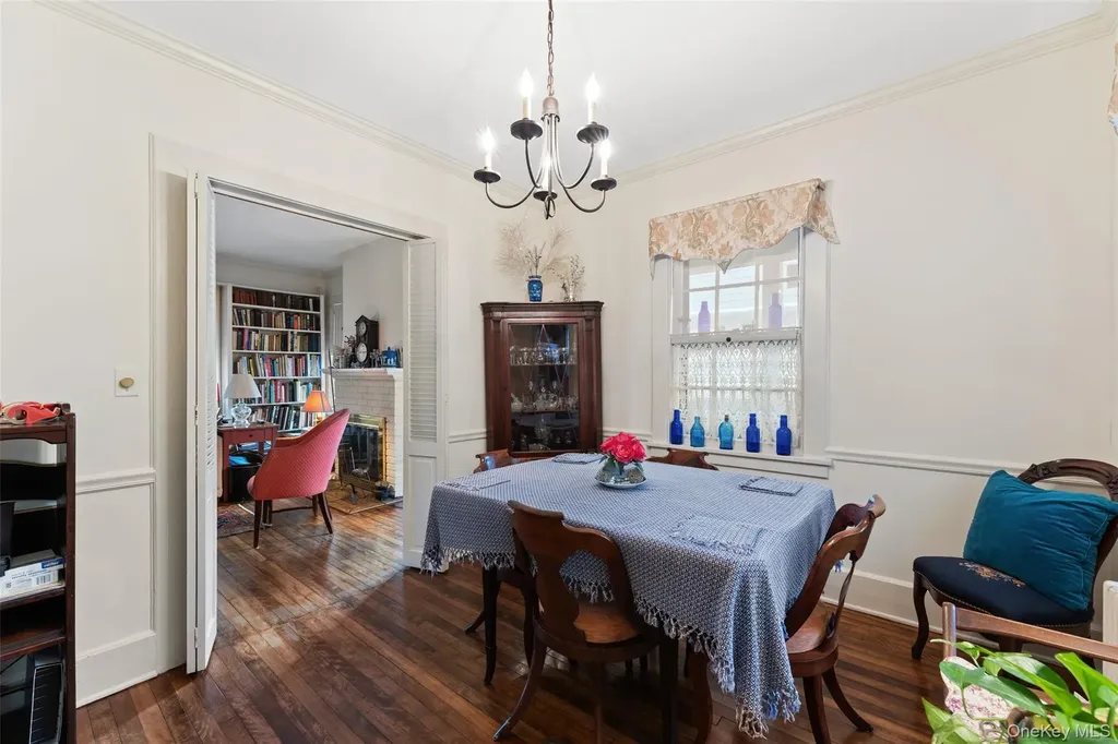 31 Lynton Place White Plains NY 10606