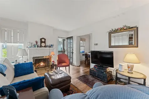 31 Lynton Place White Plains NY 10606