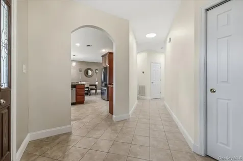 8 Manhattan Avenue Centereach NY 11720