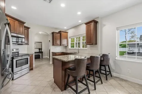 8 Manhattan Avenue Centereach NY 11720