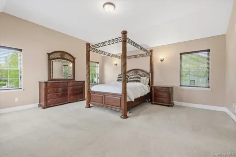 8 Manhattan Avenue Centereach NY 11720