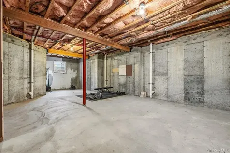 8 Manhattan Avenue Centereach NY 11720