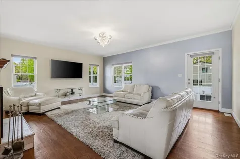 8 Manhattan Avenue Centereach NY 11720