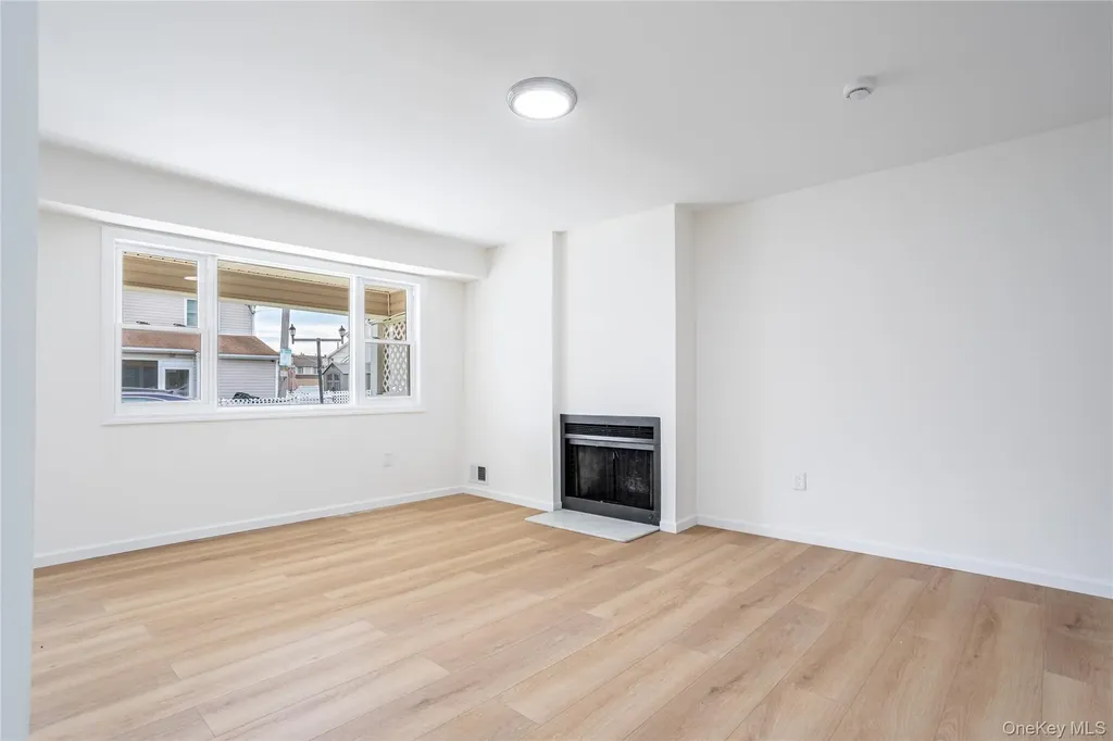 33 Marc Street Staten Island NY 10314
