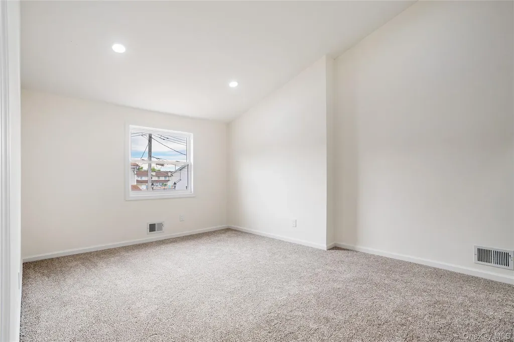 33 Marc Street Staten Island NY 10314