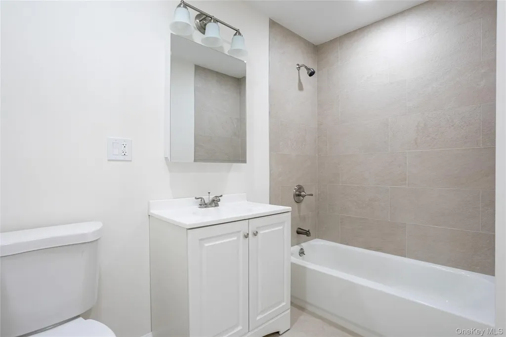 33 Marc Street Staten Island NY 10314