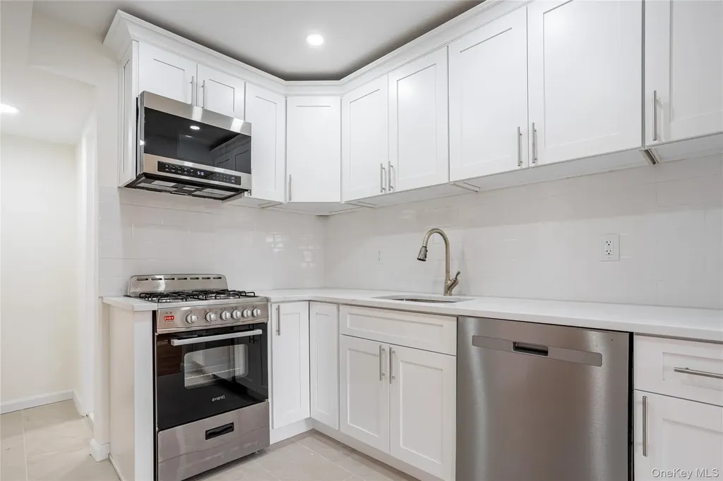 33 Marc Street Staten Island NY 10314