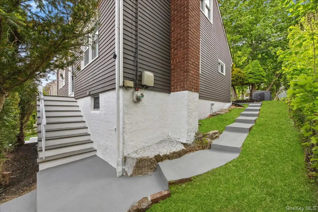 45 N Perkins Avenue Elmsford NY 10523