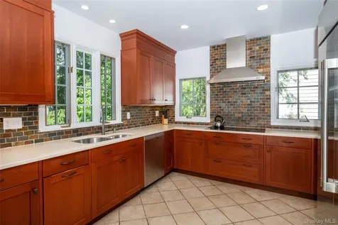 550 Forest Avenue New Rochelle NY 10804