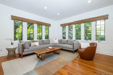 550 Forest Avenue New Rochelle NY 10804