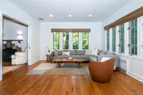 550 Forest Avenue New Rochelle NY 10804