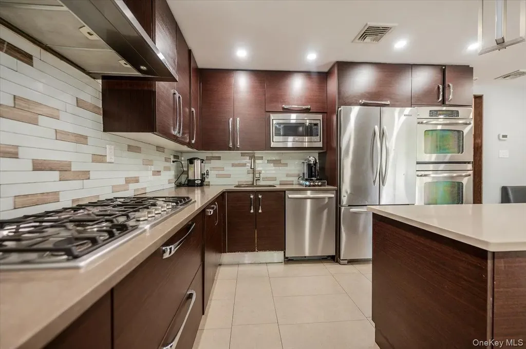 448 Westminster Road Cedarhurst NY 11516