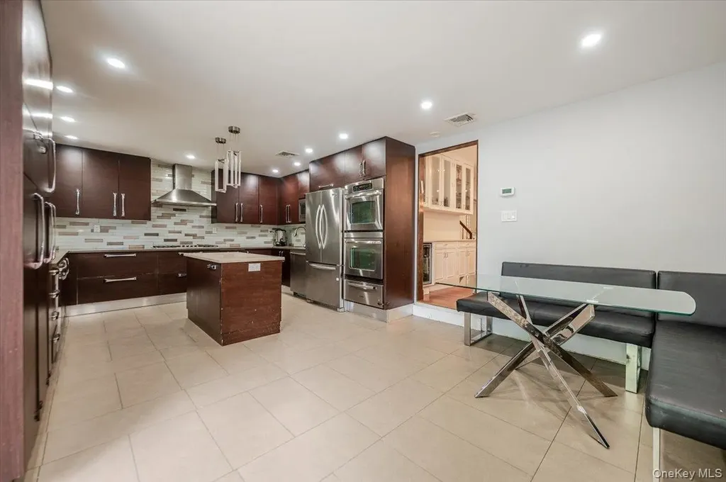 448 Westminster Road Cedarhurst NY 11516