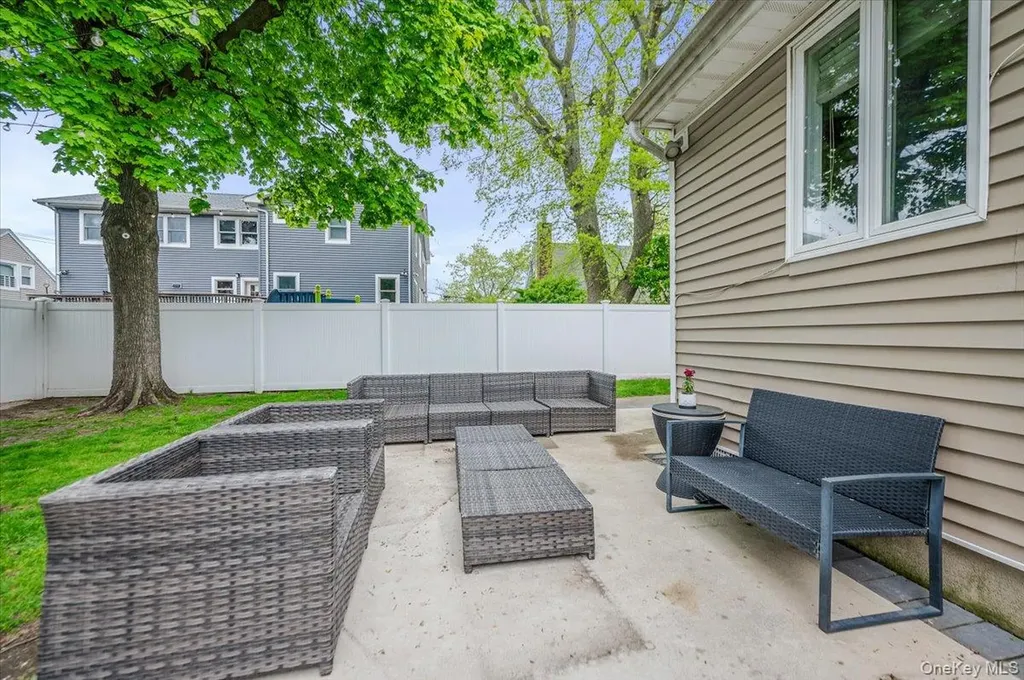 448 Westminster Road Cedarhurst NY 11516