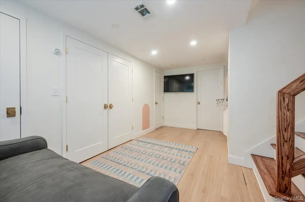 448 Westminster Road Cedarhurst NY 11516