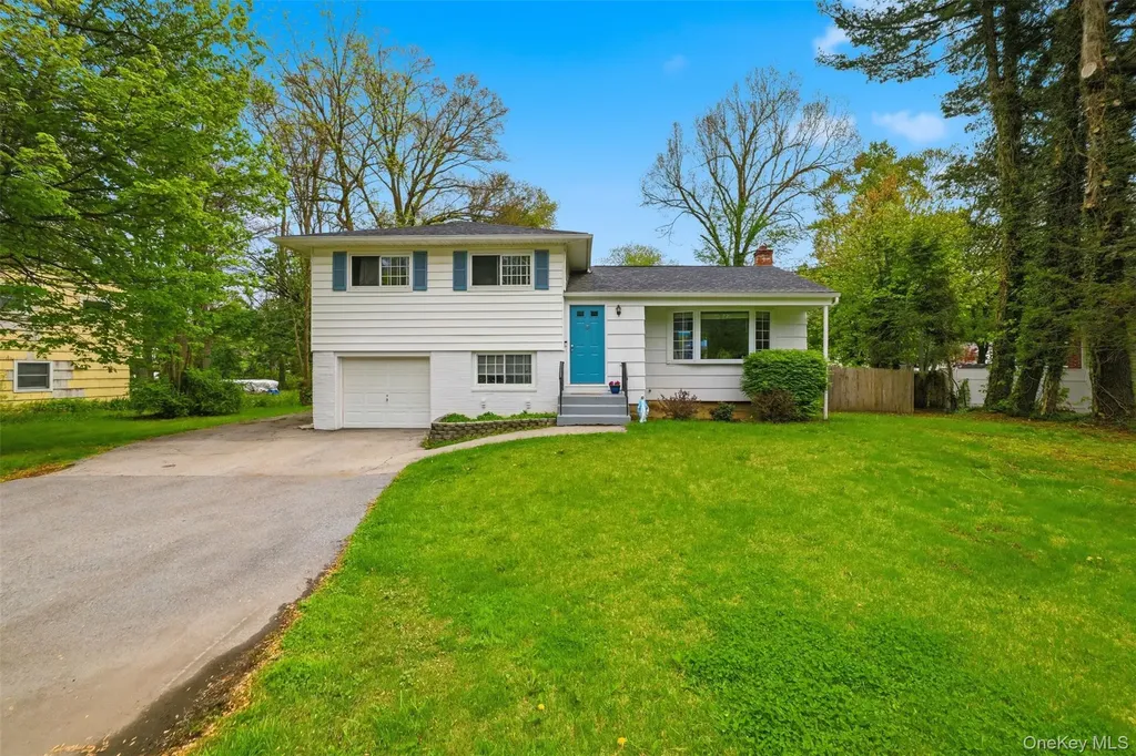 4 Lori Street Poughkeepsie NY 12603