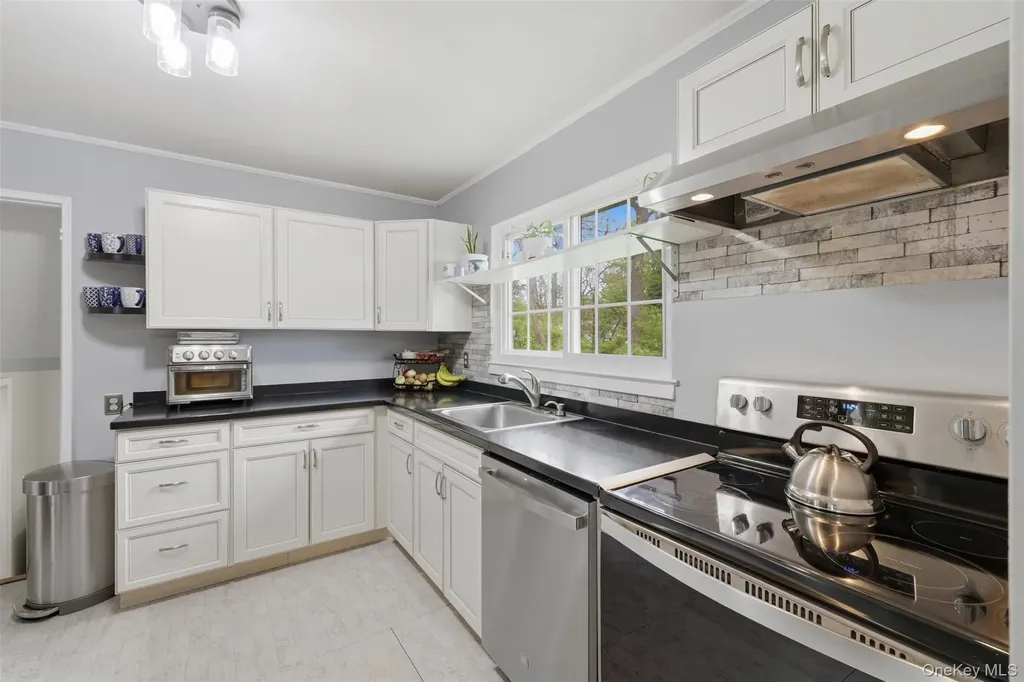 4 Lori Street Poughkeepsie NY 12603