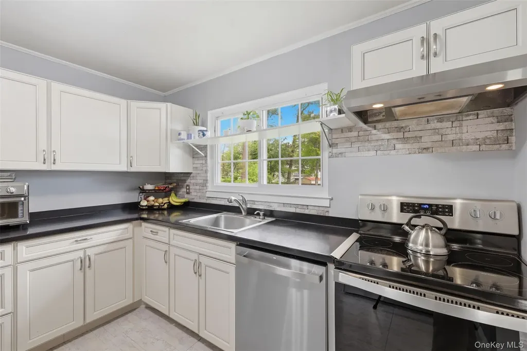 4 Lori Street Poughkeepsie NY 12603