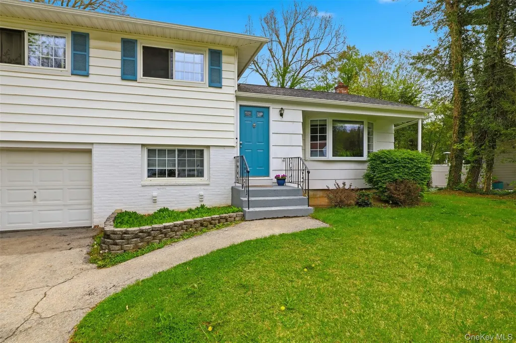 4 Lori Street Poughkeepsie NY 12603
