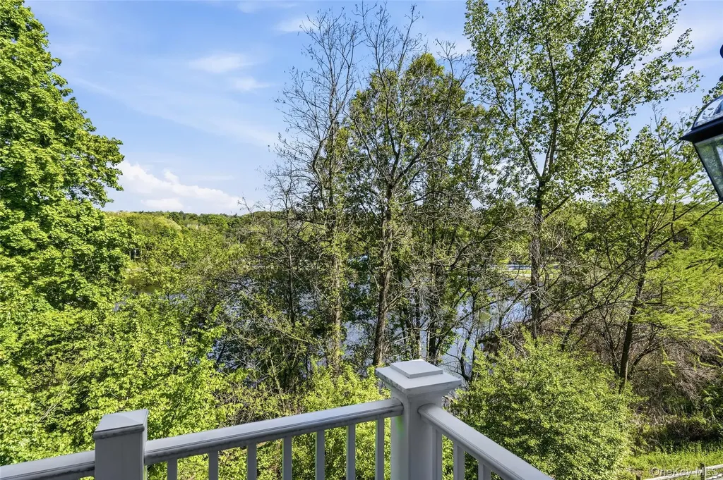 74 Lake Marie Lane Bedford Hills NY 10507