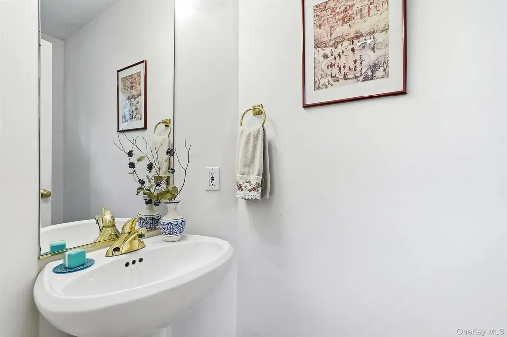 74 Lake Marie Lane Bedford Hills NY 10507