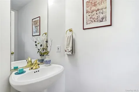 74 Lake Marie Lane Bedford Hills NY 10507
