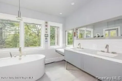 16 Sahler Mill Road Olivebridge NY 12461