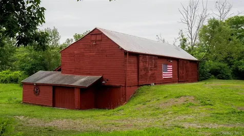 334 Lake Drive Rhinebeck NY 12572