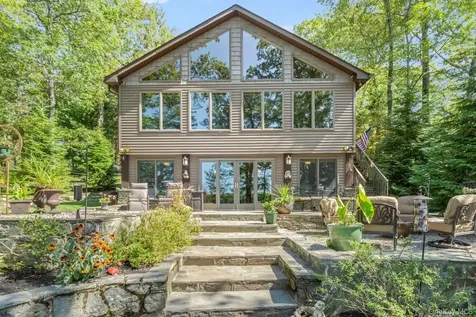178 Canal Road Wurtsboro NY 12790