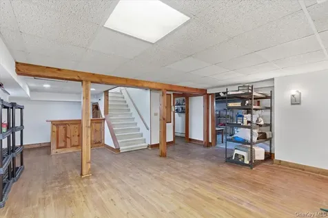 11 Greenport Parkway Hudson NY 12534