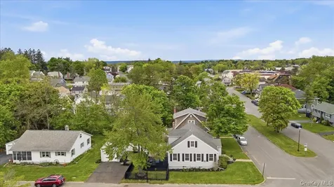 11 Greenport Parkway Hudson NY 12534