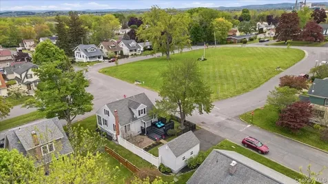 11 Greenport Parkway Hudson NY 12534