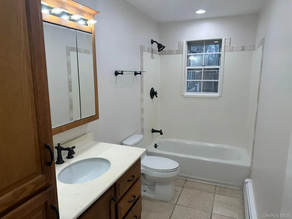 279 Beaver Drive Mastic Beach NY 11951