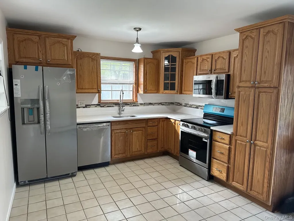 279 Beaver Drive Mastic Beach NY 11951