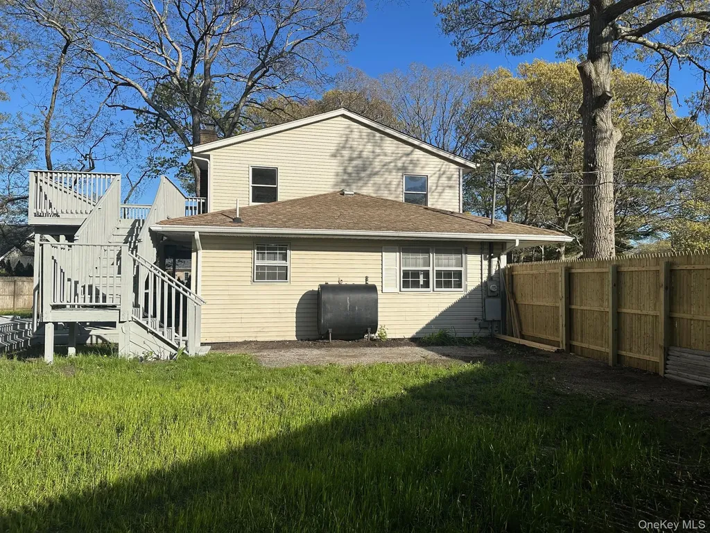 279 Beaver Drive Mastic Beach NY 11951